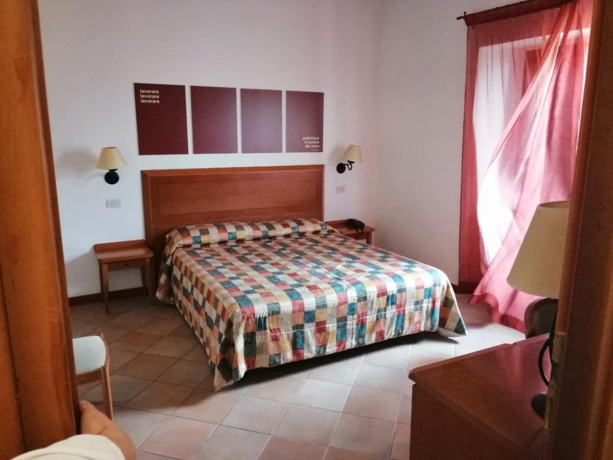 Hotel Il Brigantino Porto Recanati Esterno foto