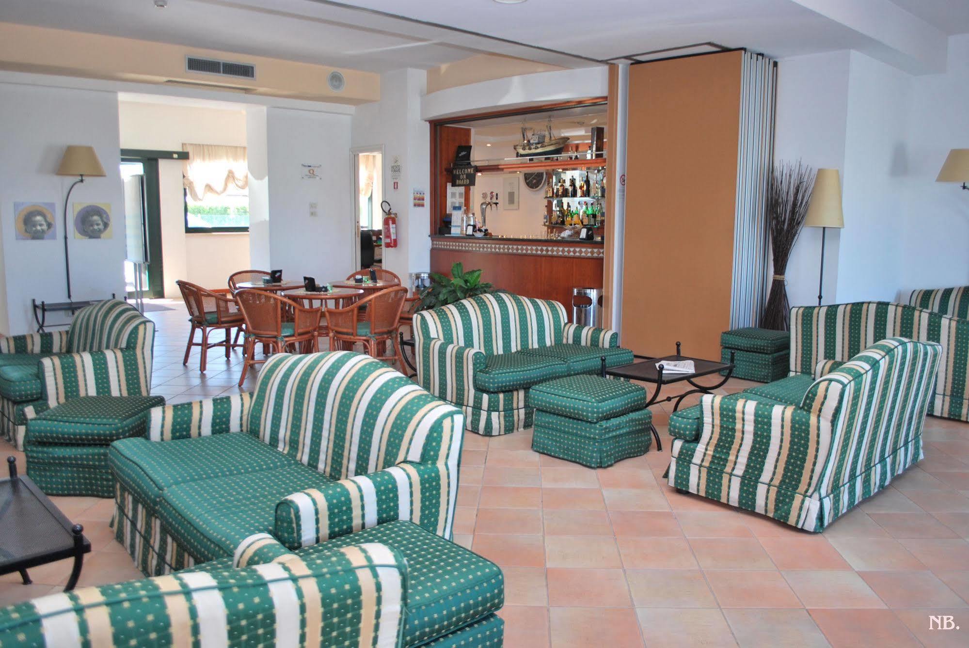 Hotel Il Brigantino Porto Recanati Esterno foto