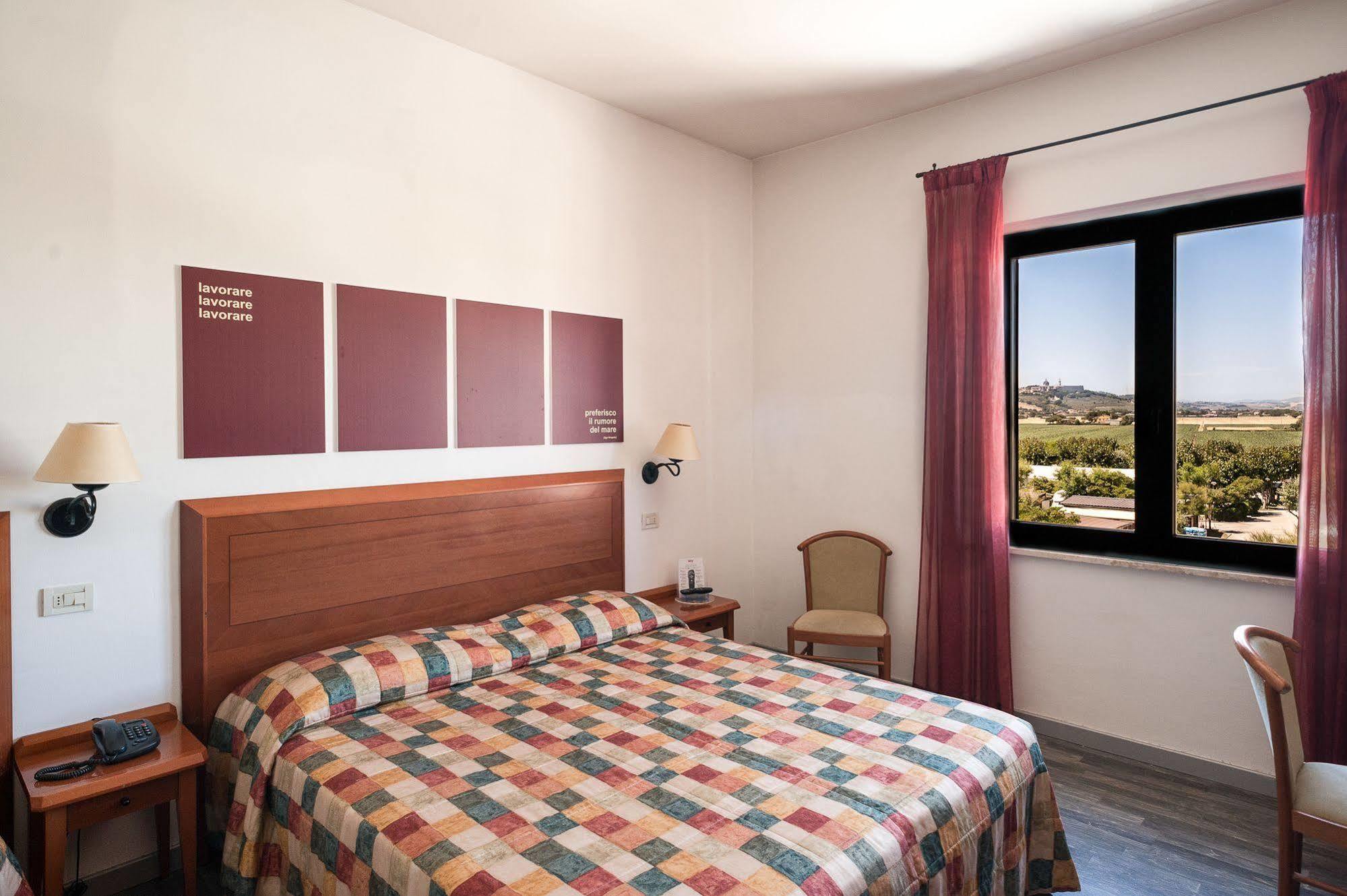Hotel Il Brigantino Porto Recanati Esterno foto